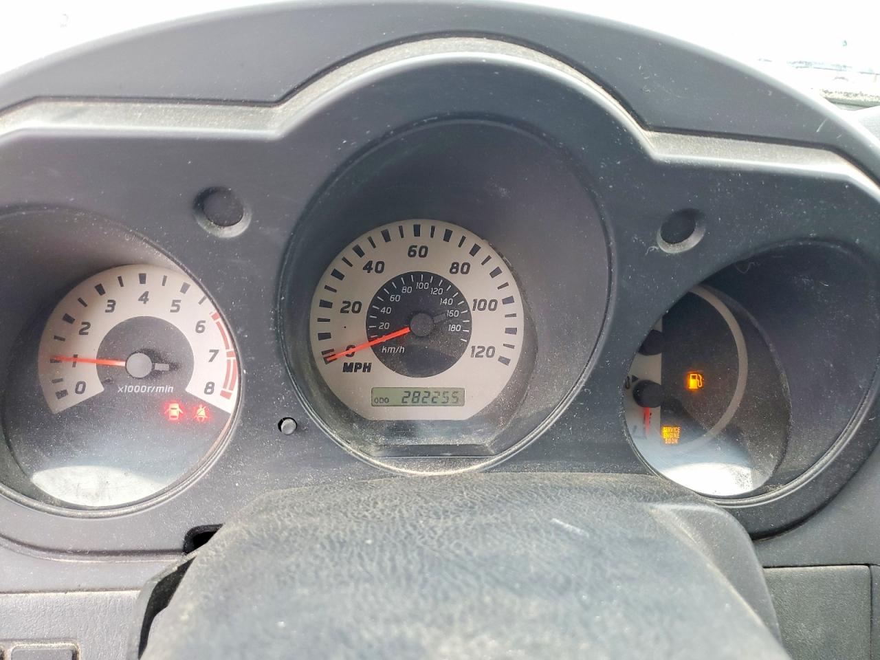 2004 NISSAN FRONTIER