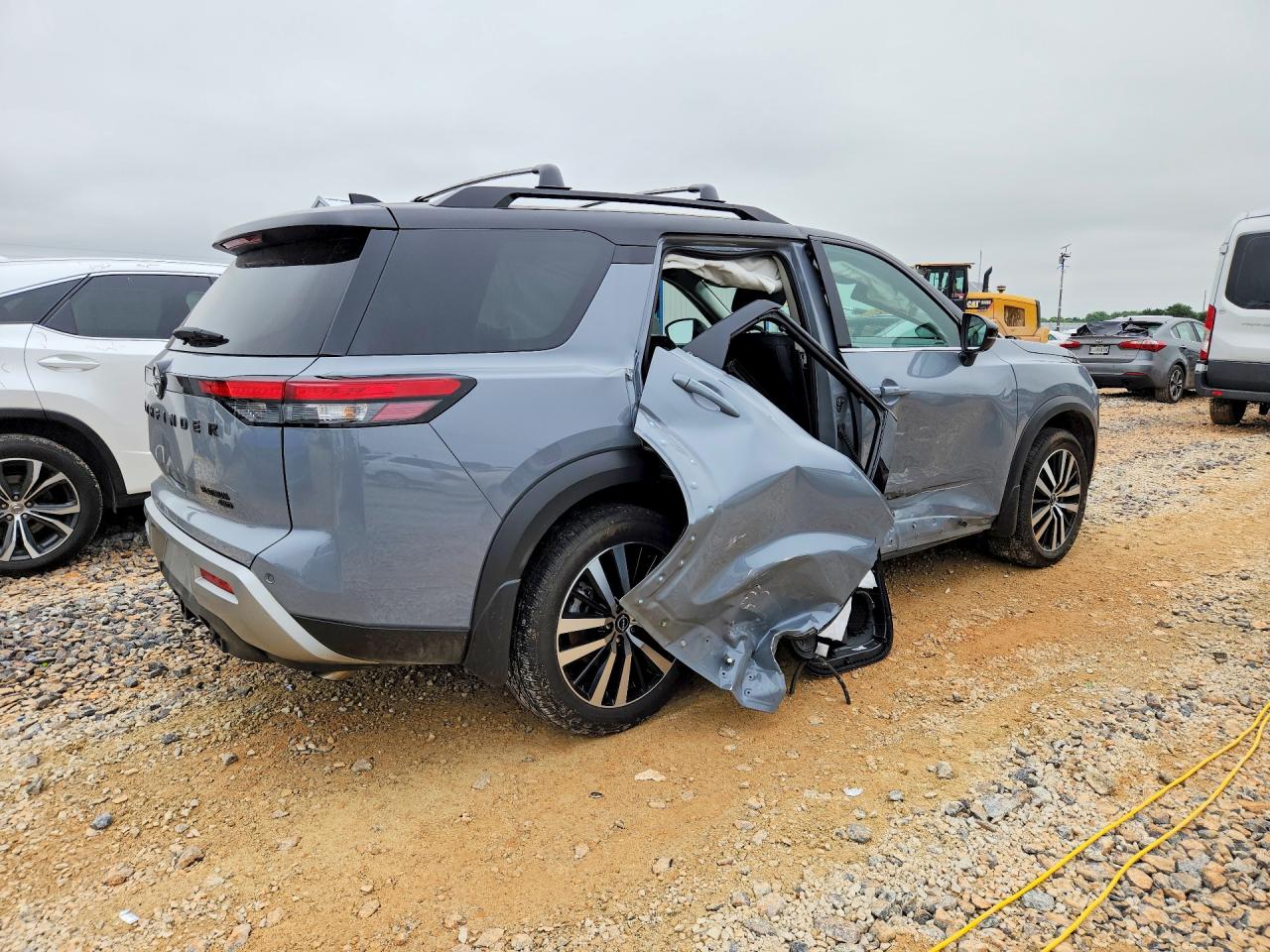 2023 NISSAN PATHFINDER
