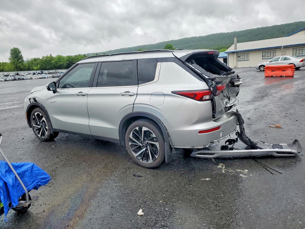 2025 MITSUBISHI OUTLANDER