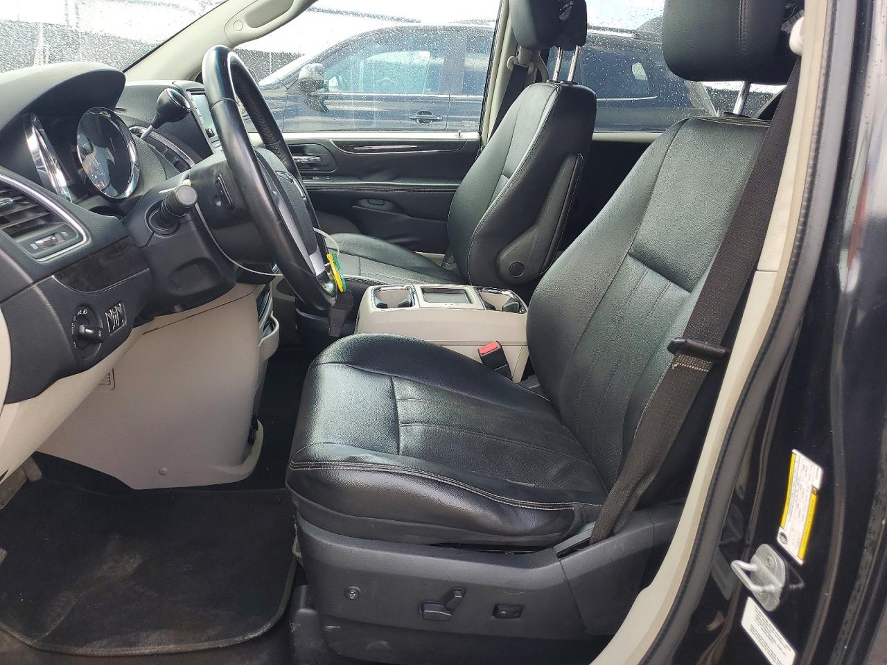 2012 CHRYSLER MINIVAN
