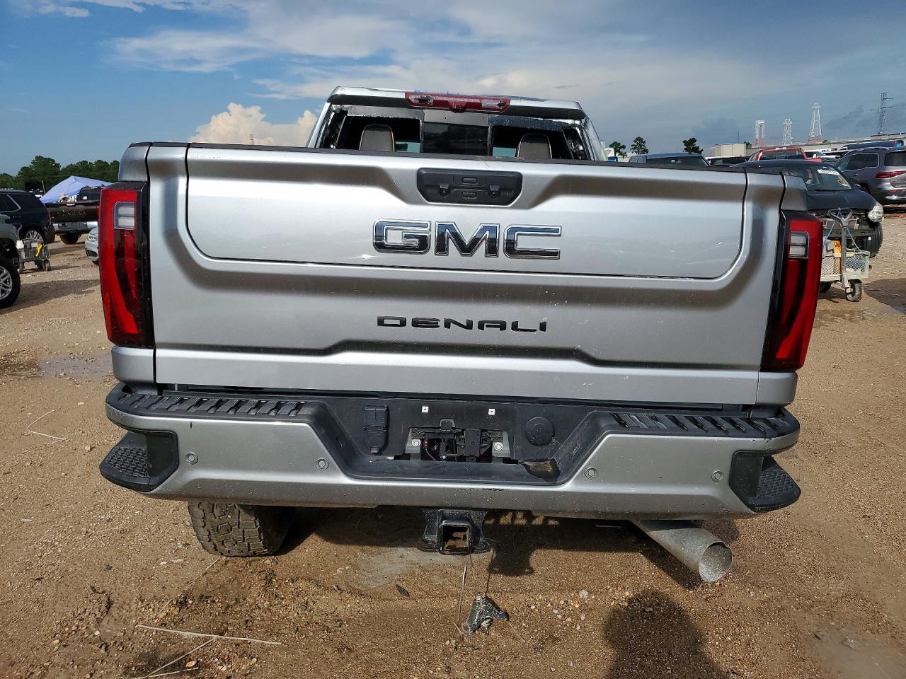 2024 GMC SIERRA 250