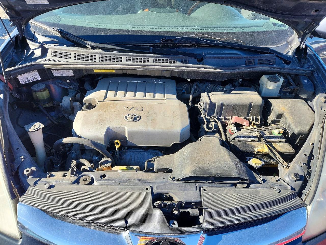 2009 TOYOTA SIENNA