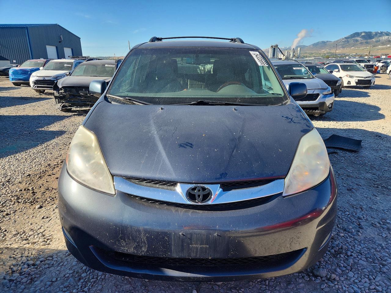 2009 TOYOTA SIENNA