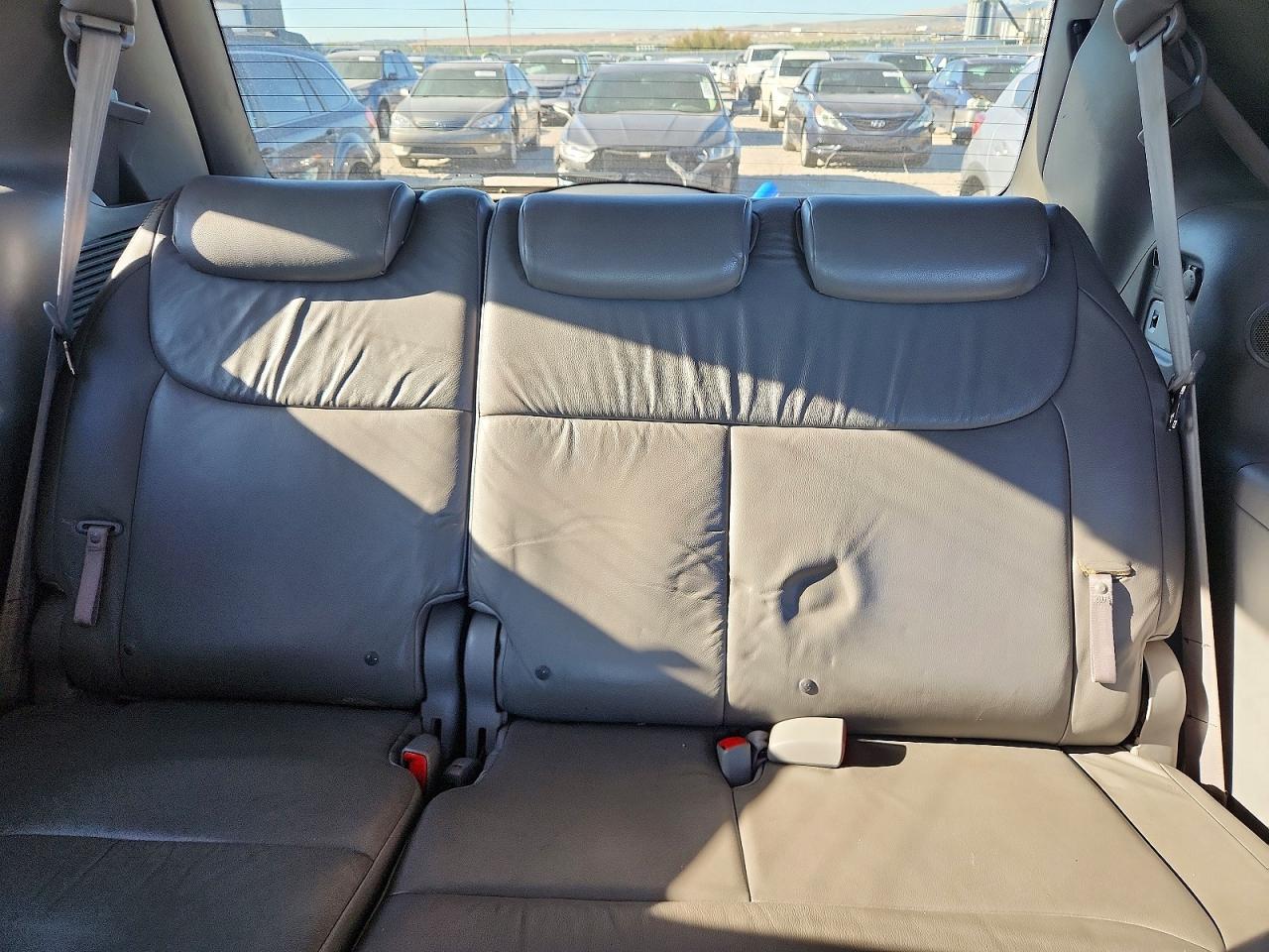 2009 TOYOTA SIENNA