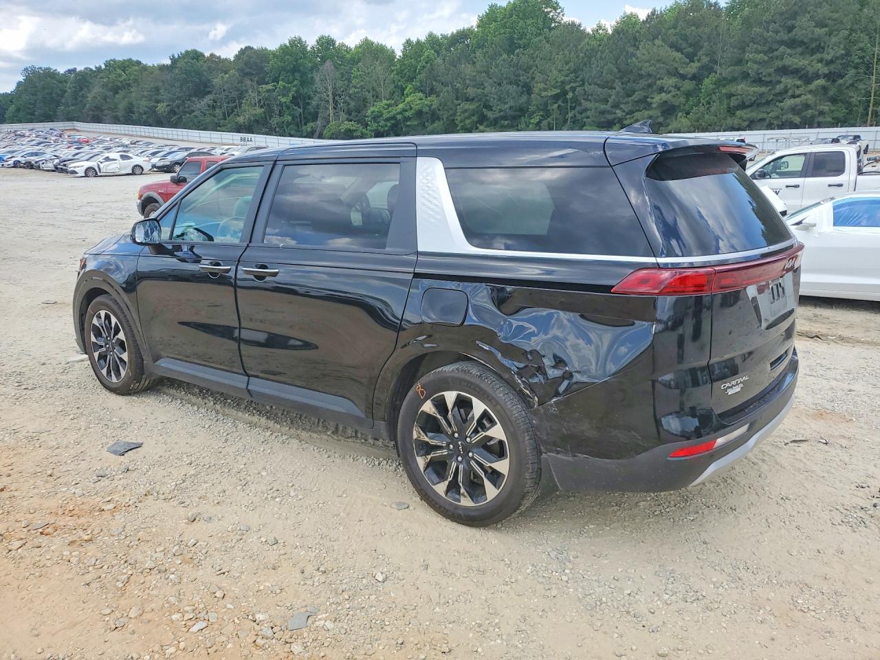 2024 KIA CARNIVAL E