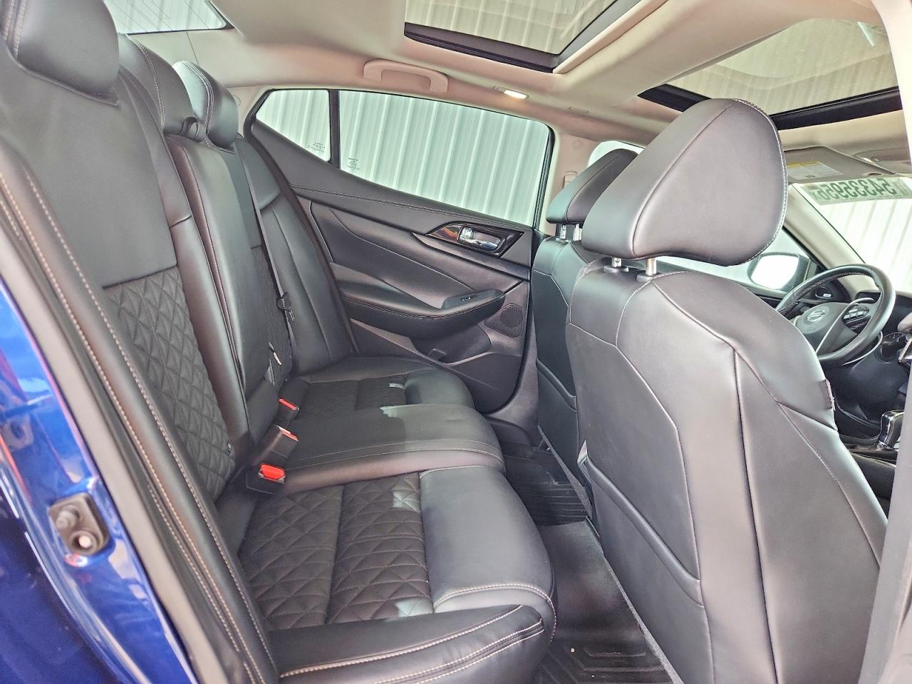 2021 NISSAN MAXIMA