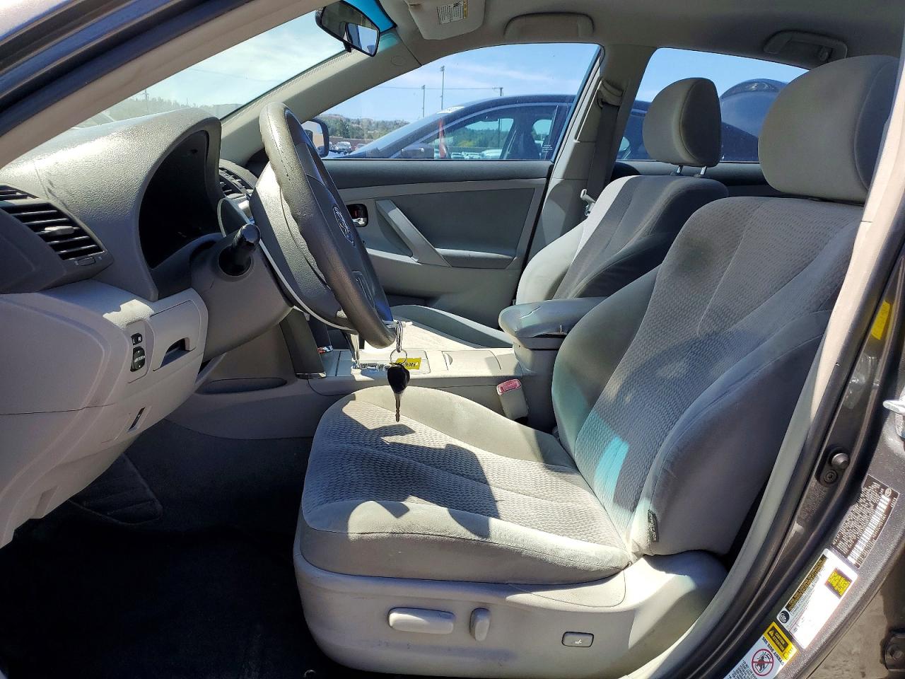 2011 TOYOTA CAMRY