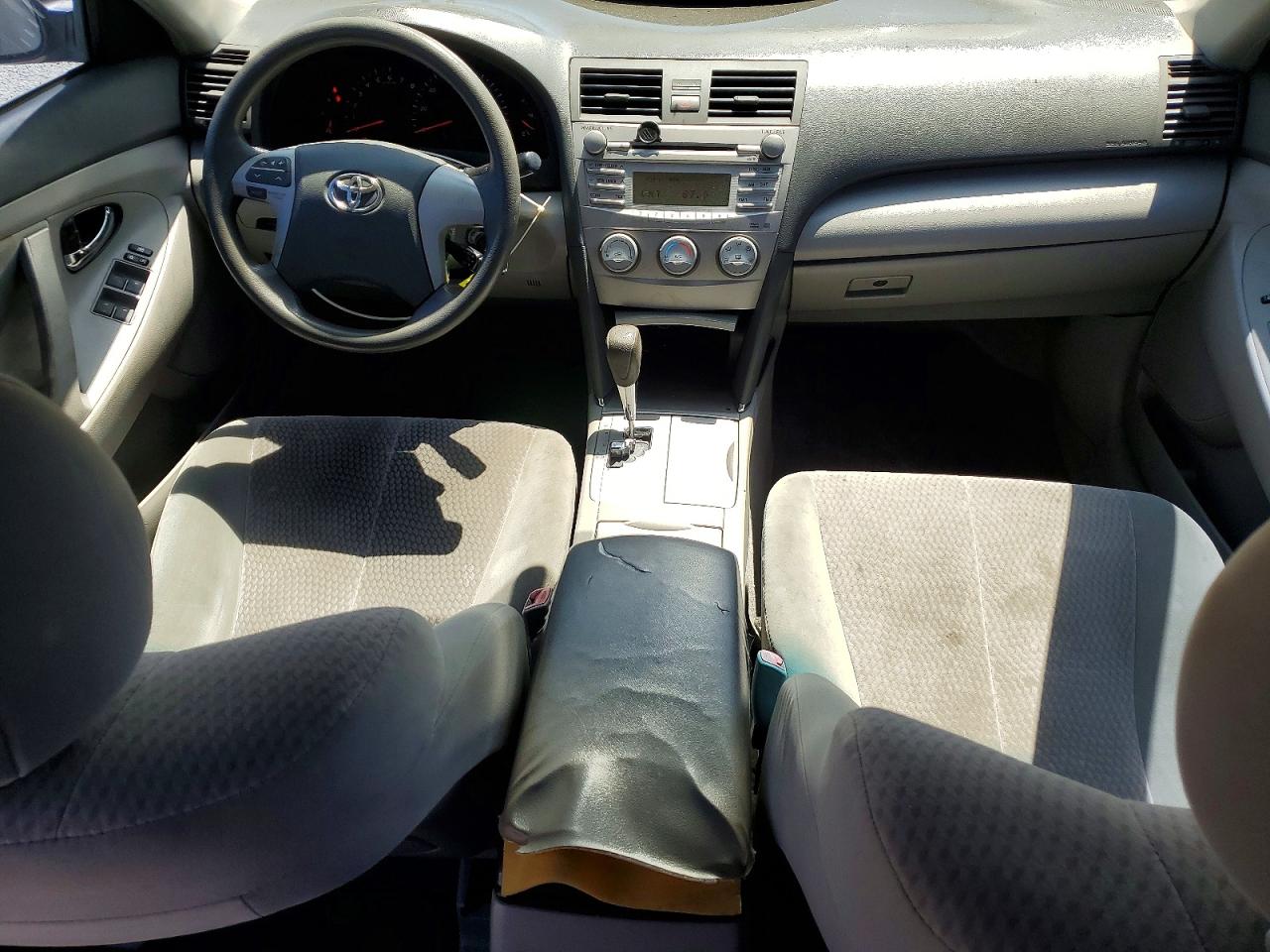 2011 TOYOTA CAMRY