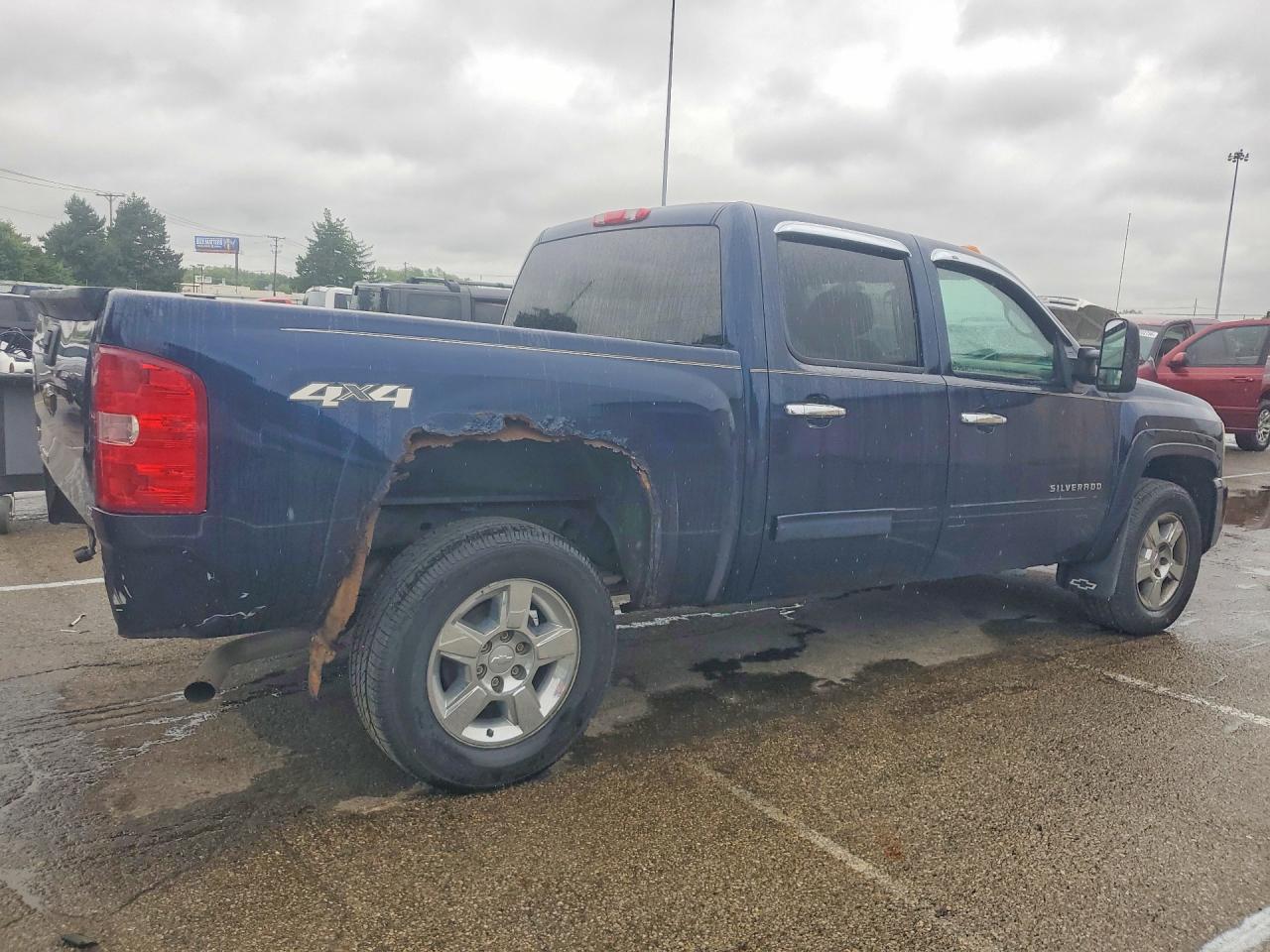 2011 CHEVROLET SILVERADO