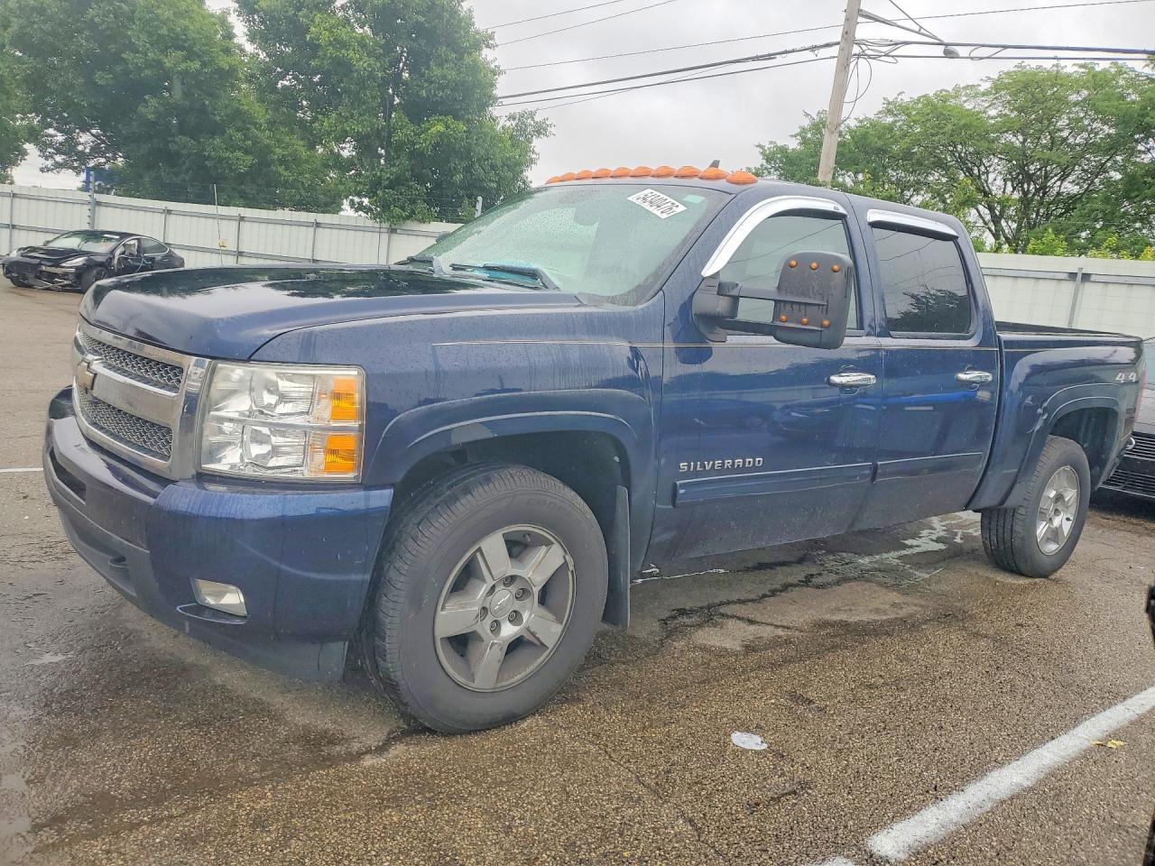 2011 CHEVROLET SILVERADO