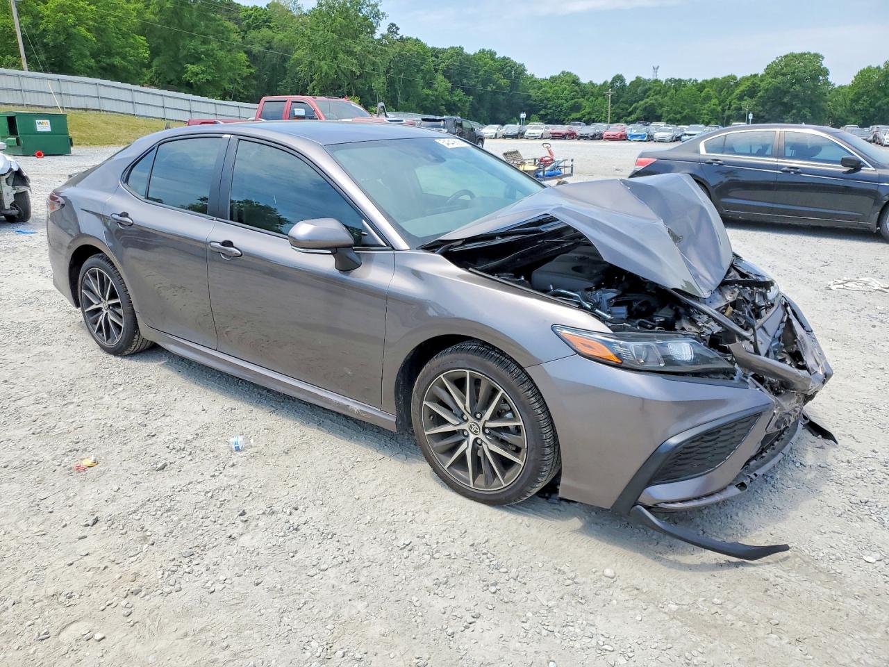 2024 TOYOTA CAMRY