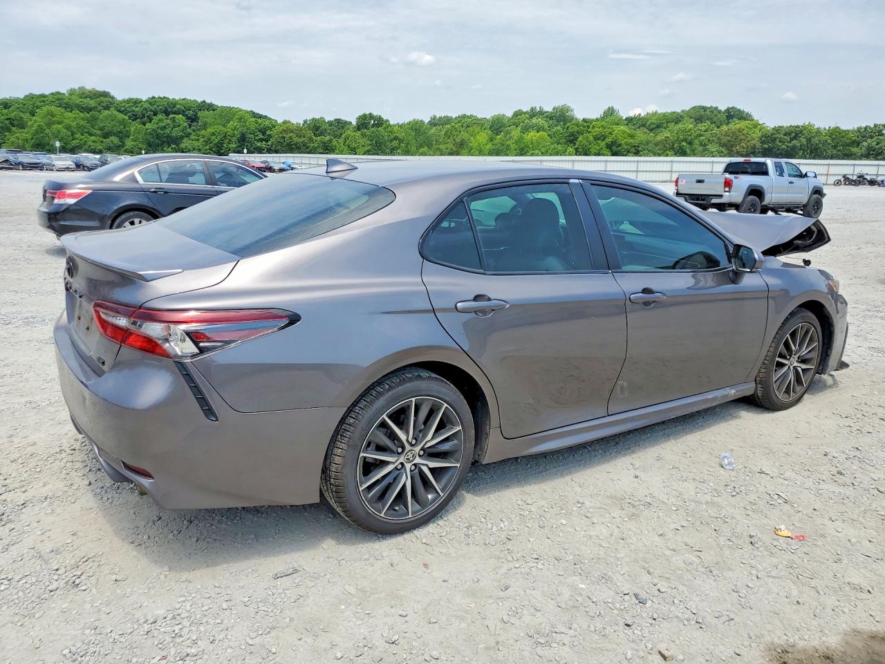 2024 TOYOTA CAMRY