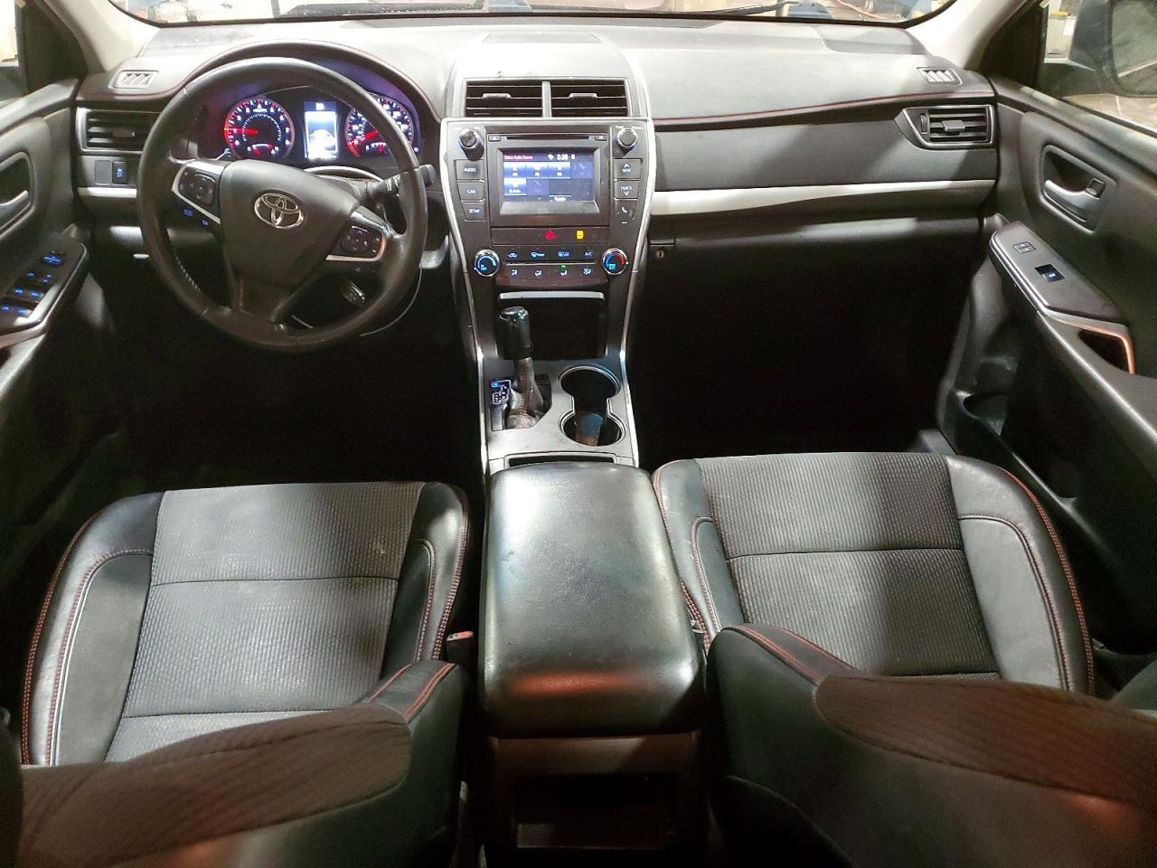 2017 TOYOTA CAMRY