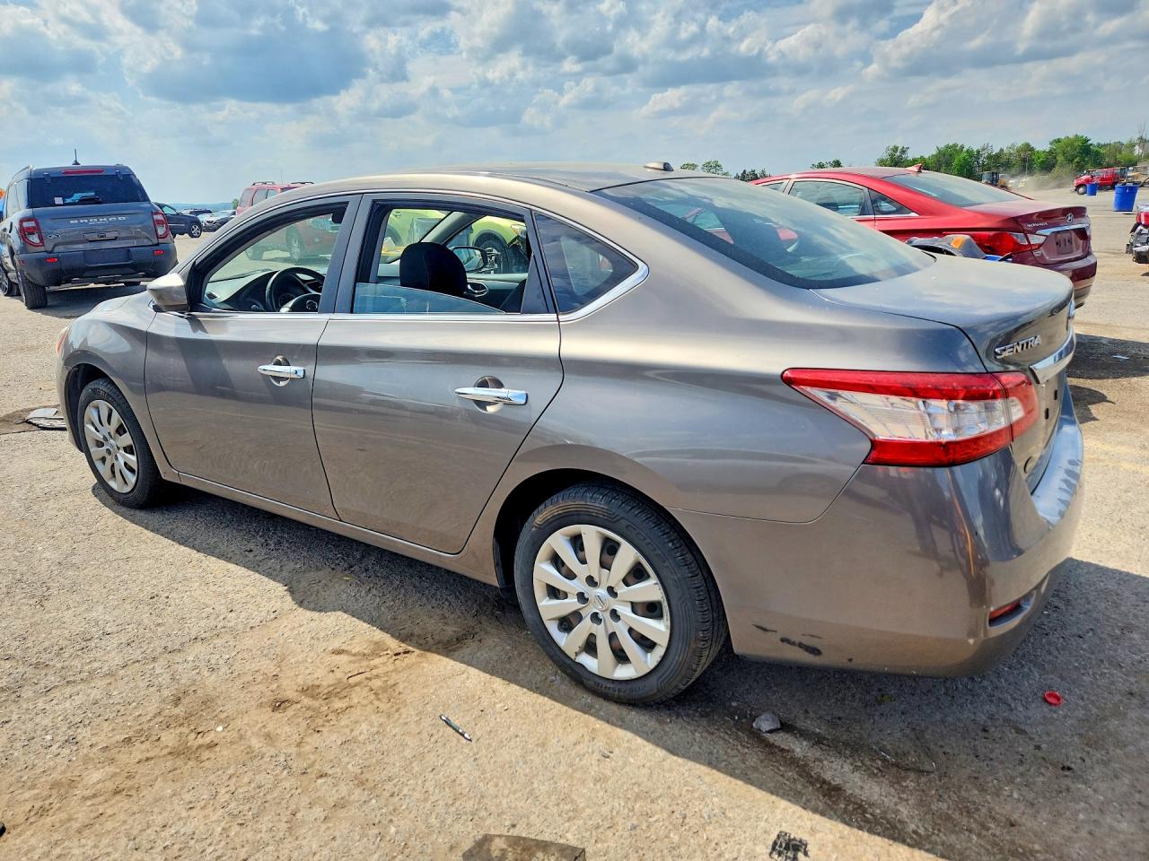 2015 NISSAN SENTRA