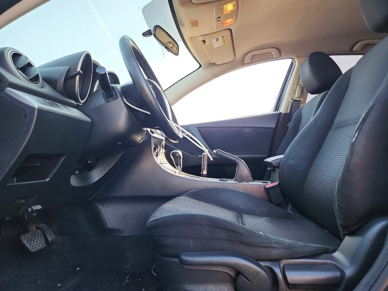 2012 MAZDA 3