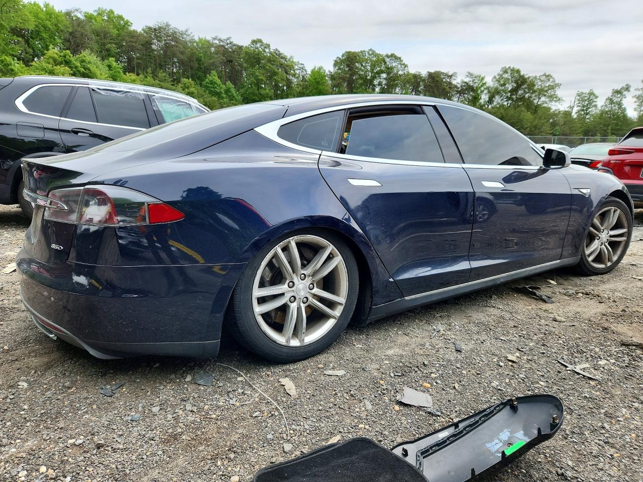 2015 TESLA MODEL S