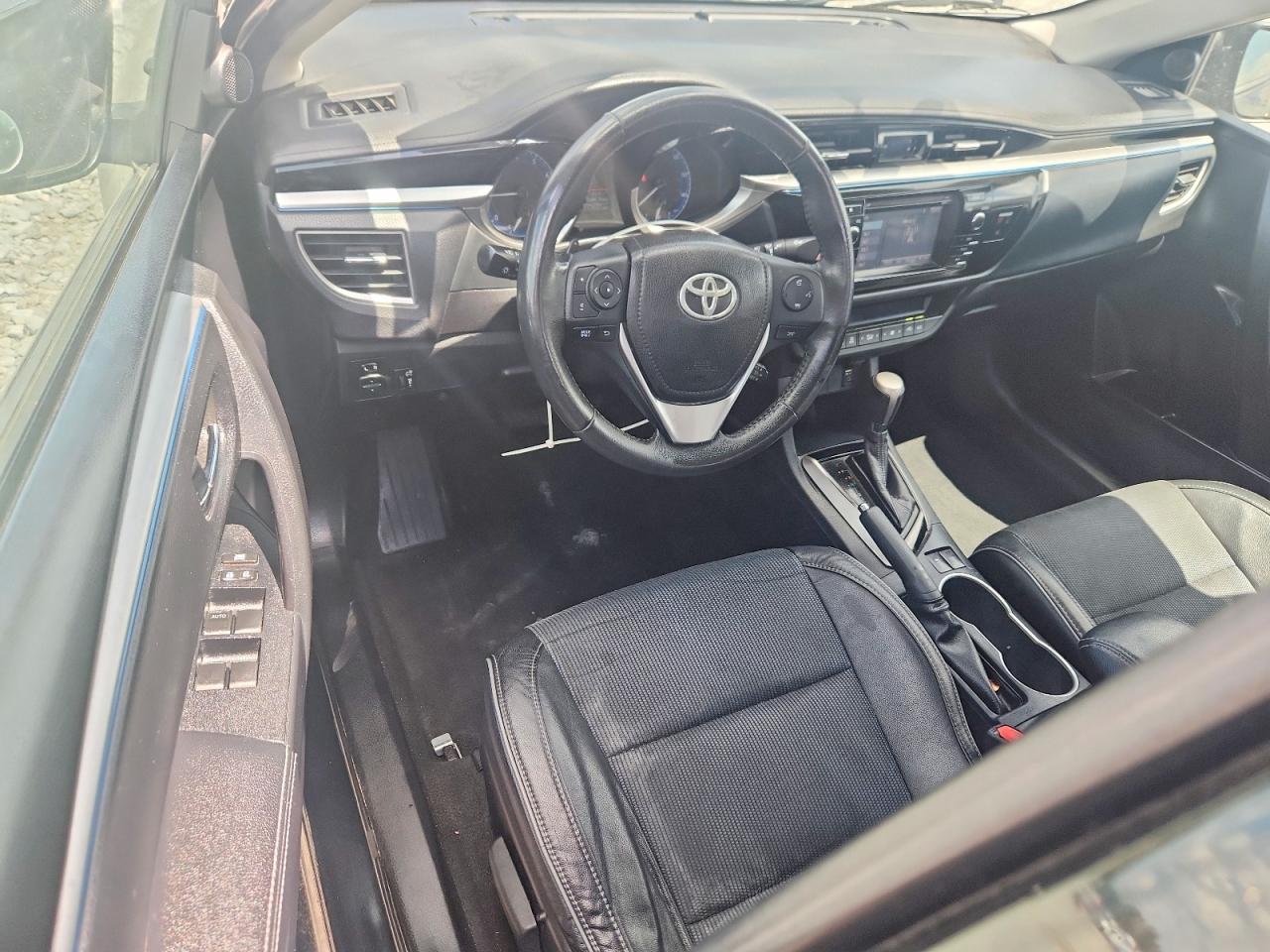 2016 TOYOTA COROLLA