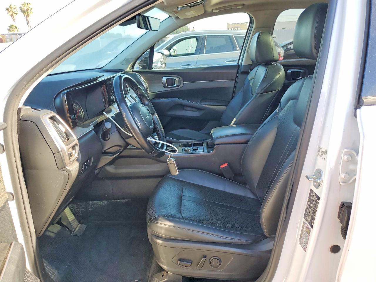 2023 KIA SORENTO