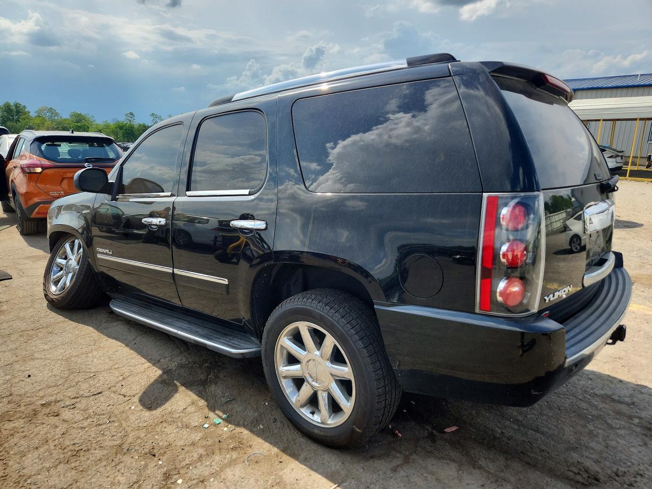 2010 GMC YUKON