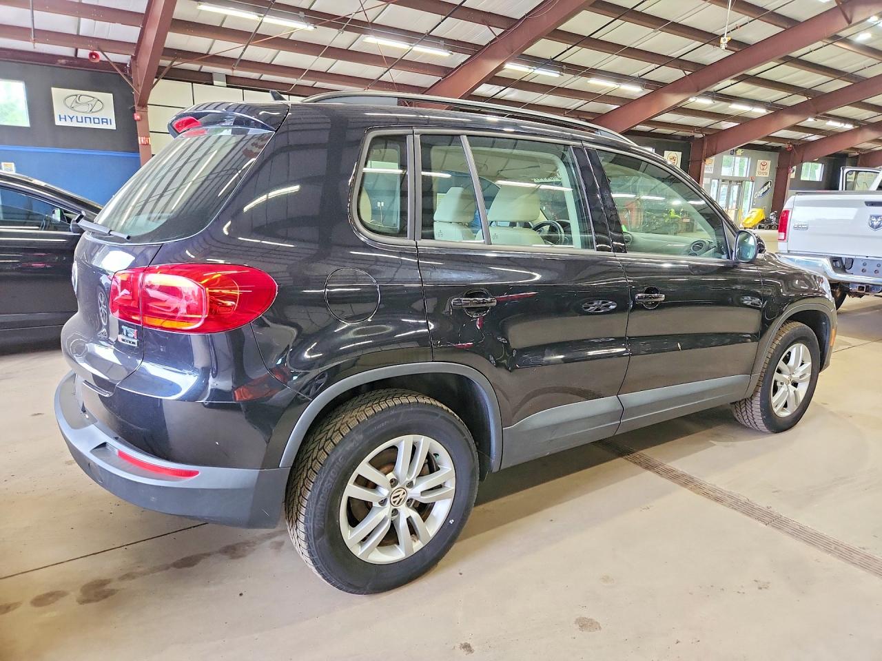 2017 VOLKSWAGEN TIGUAN
