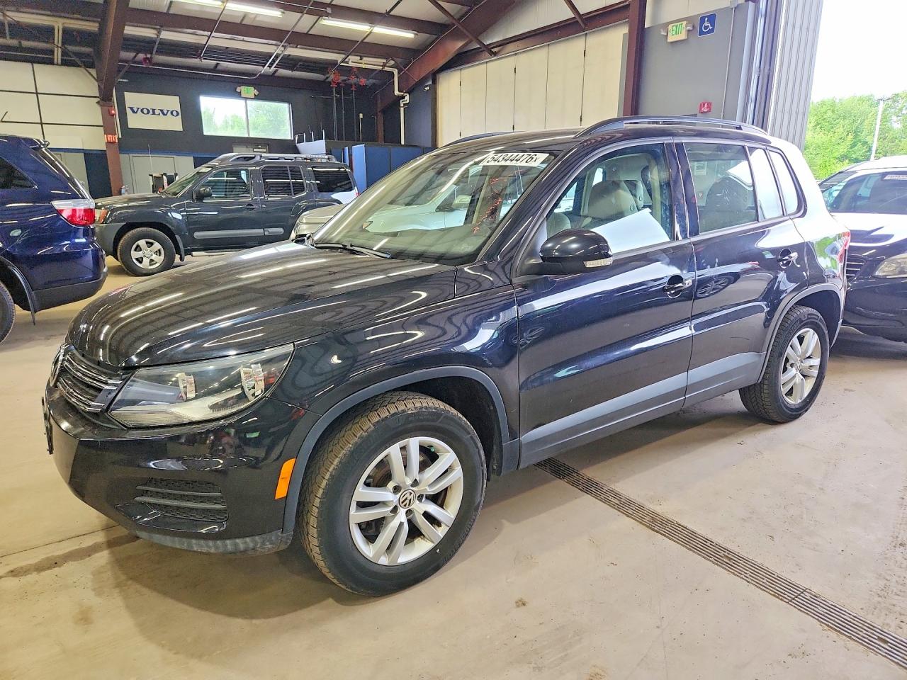 2017 VOLKSWAGEN TIGUAN