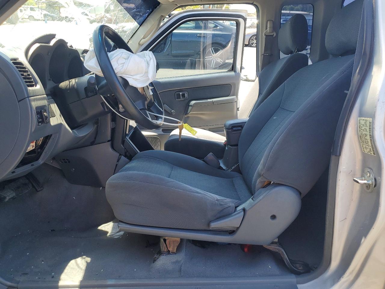 2004 NISSAN FRONTIER