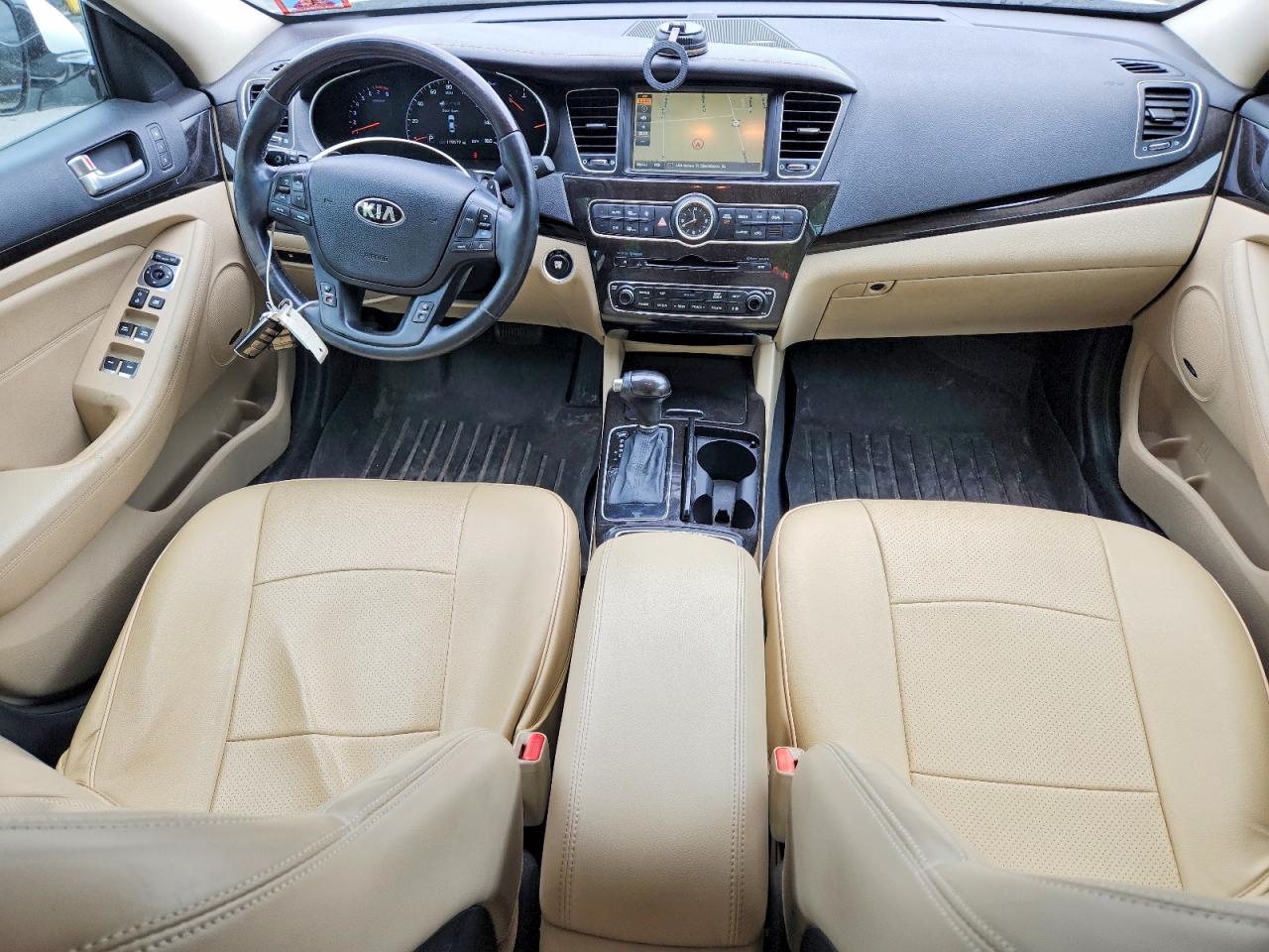 2016 KIA CADENZA