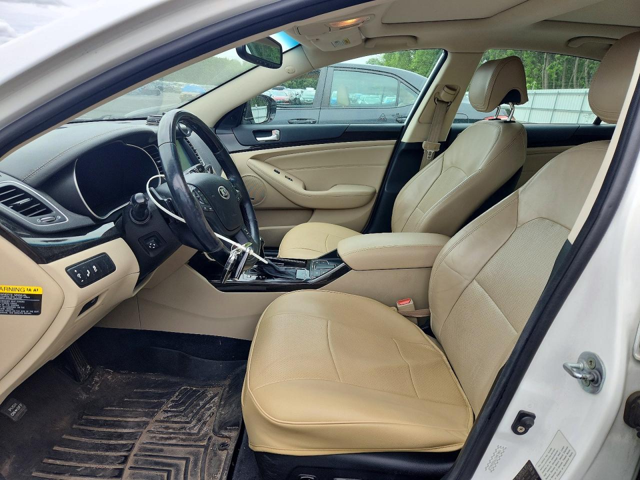 2016 KIA CADENZA