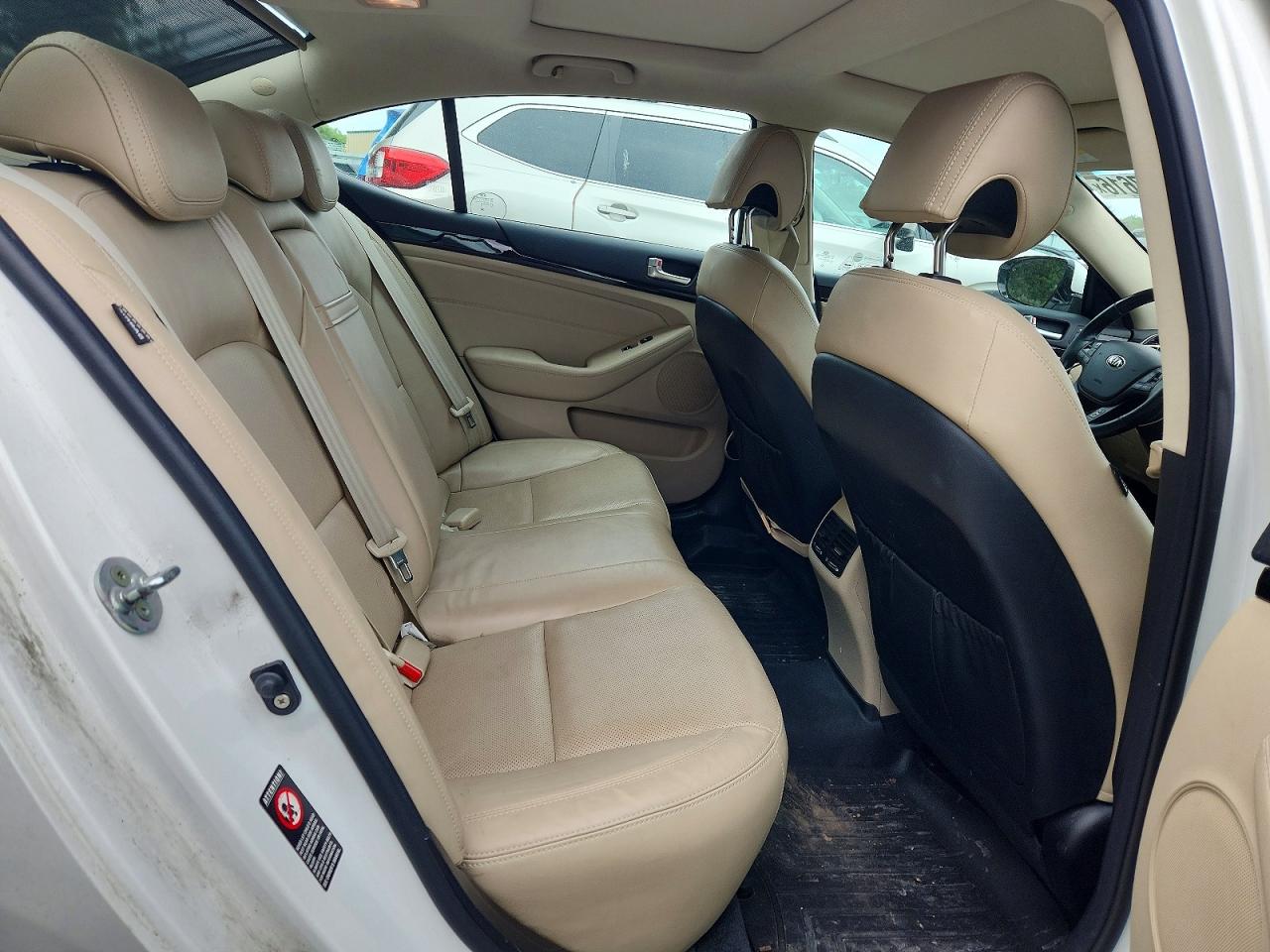 2016 KIA CADENZA