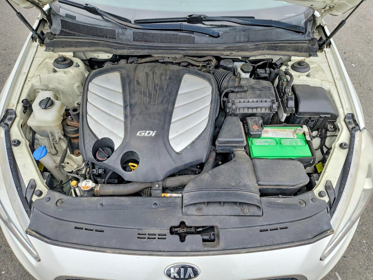 2016 KIA CADENZA