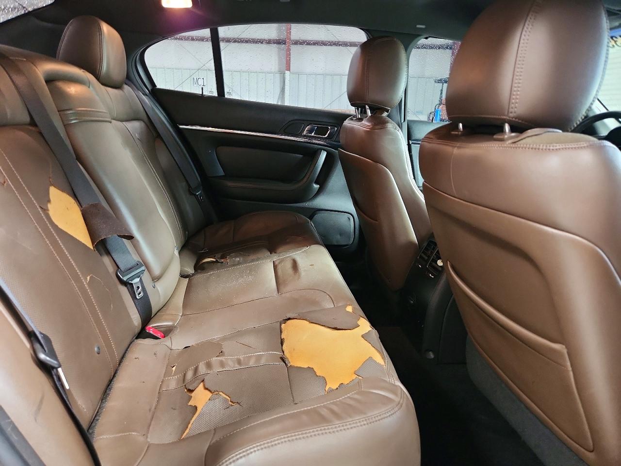 2013 LINCOLN TOWNHOUSE MKS
