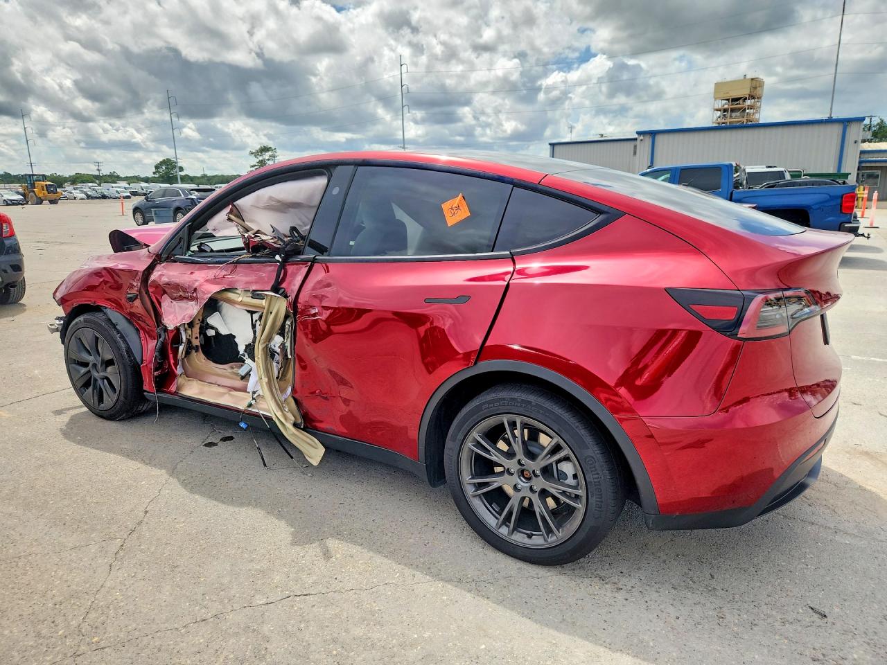 2024 TESLA MODEL Y