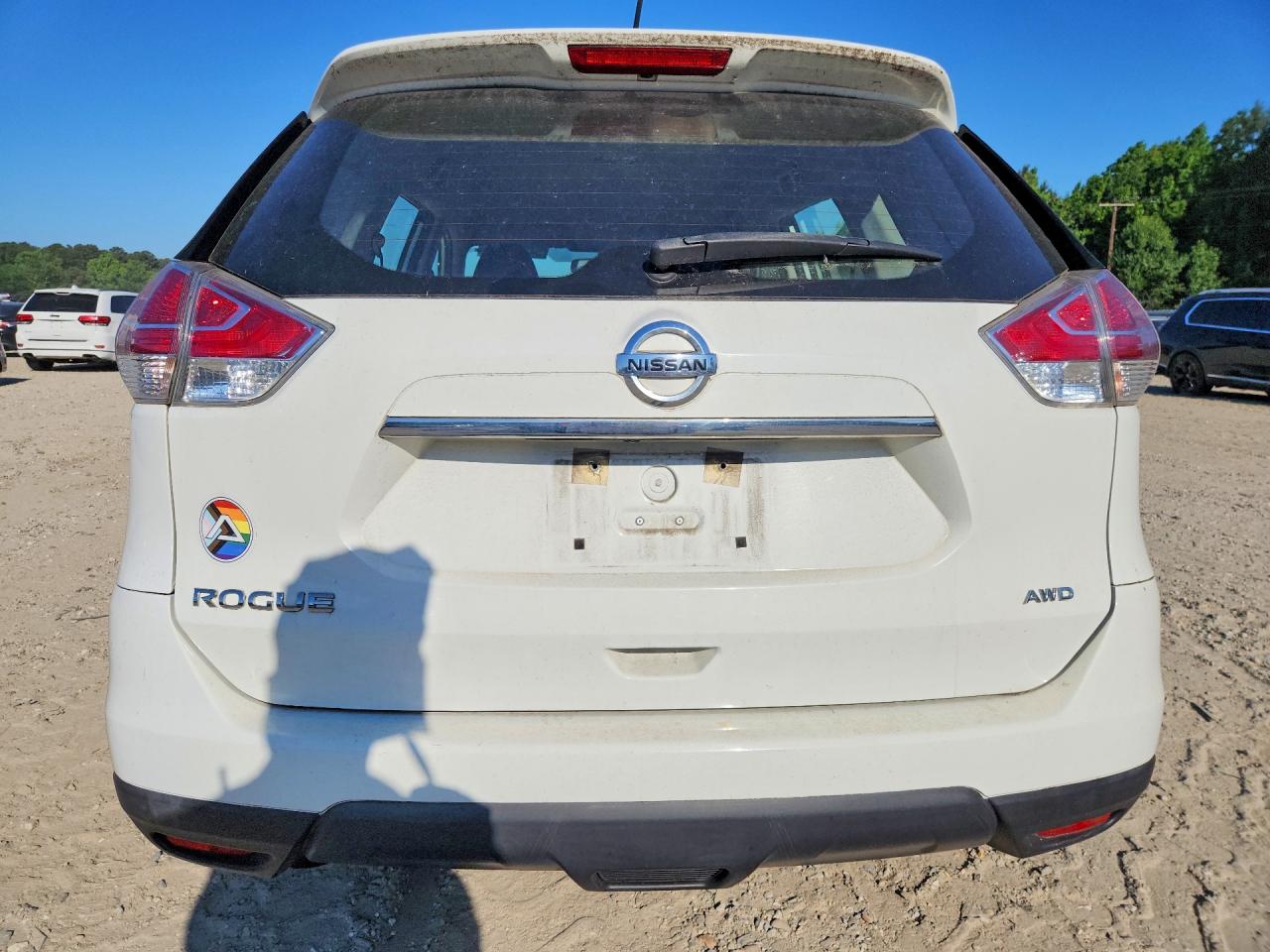 2016 NISSAN ROGUE