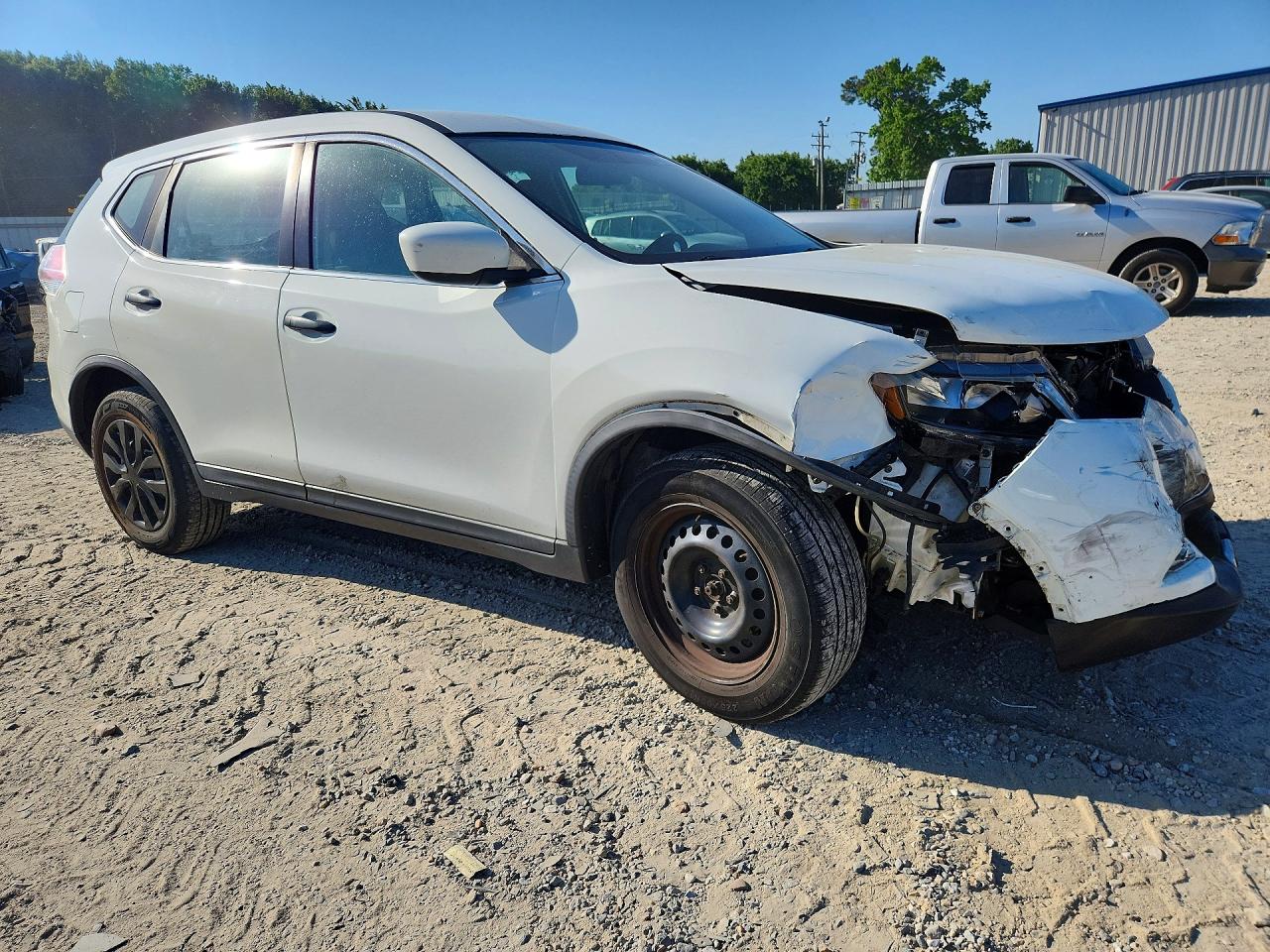 2016 NISSAN ROGUE