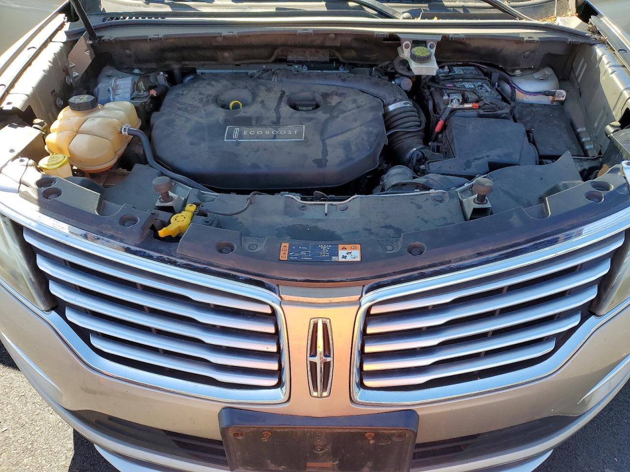 2015 LINCOLN TOWNHOUSE MKZ