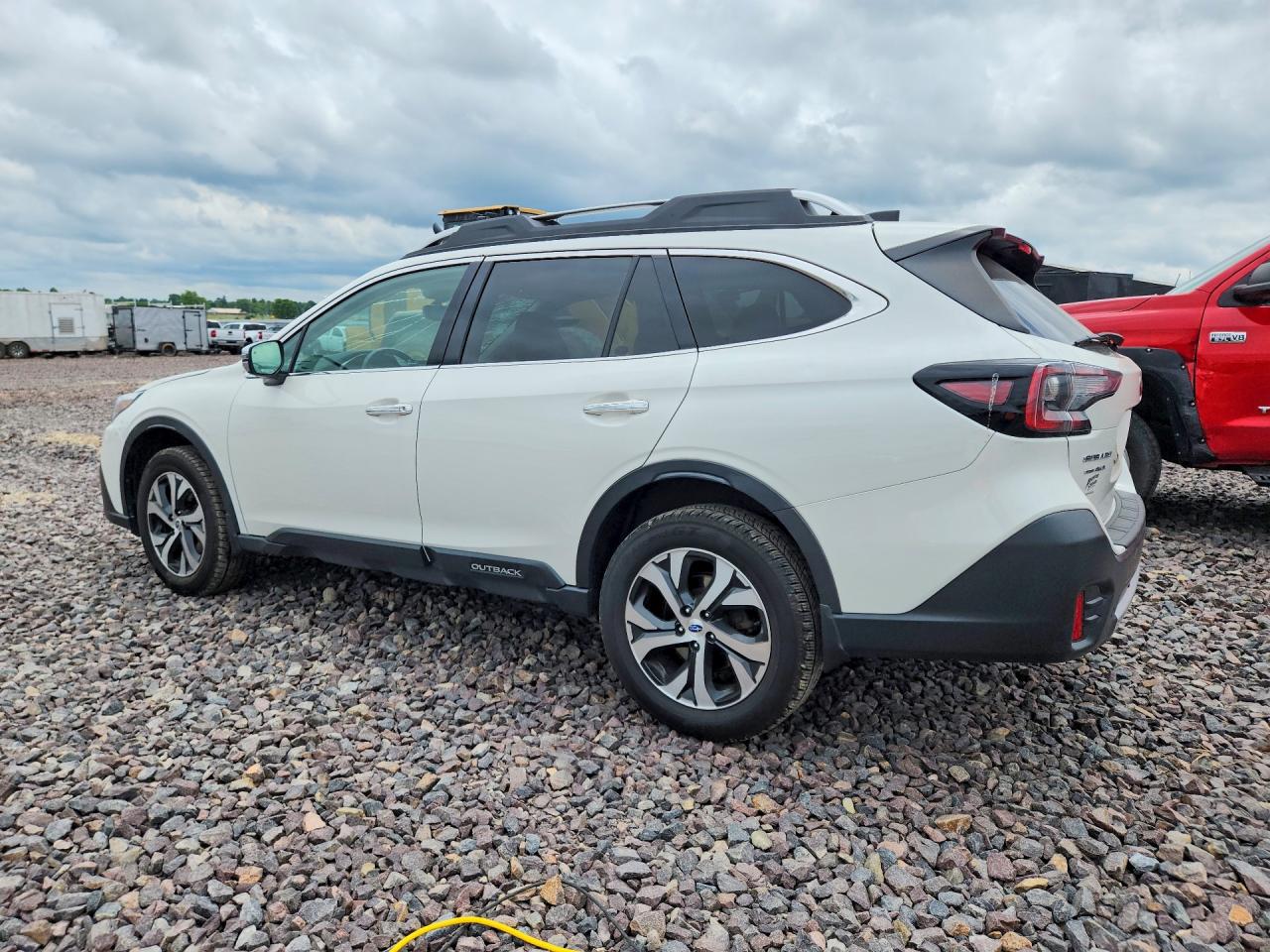 2020 SUBARU OUTBACK