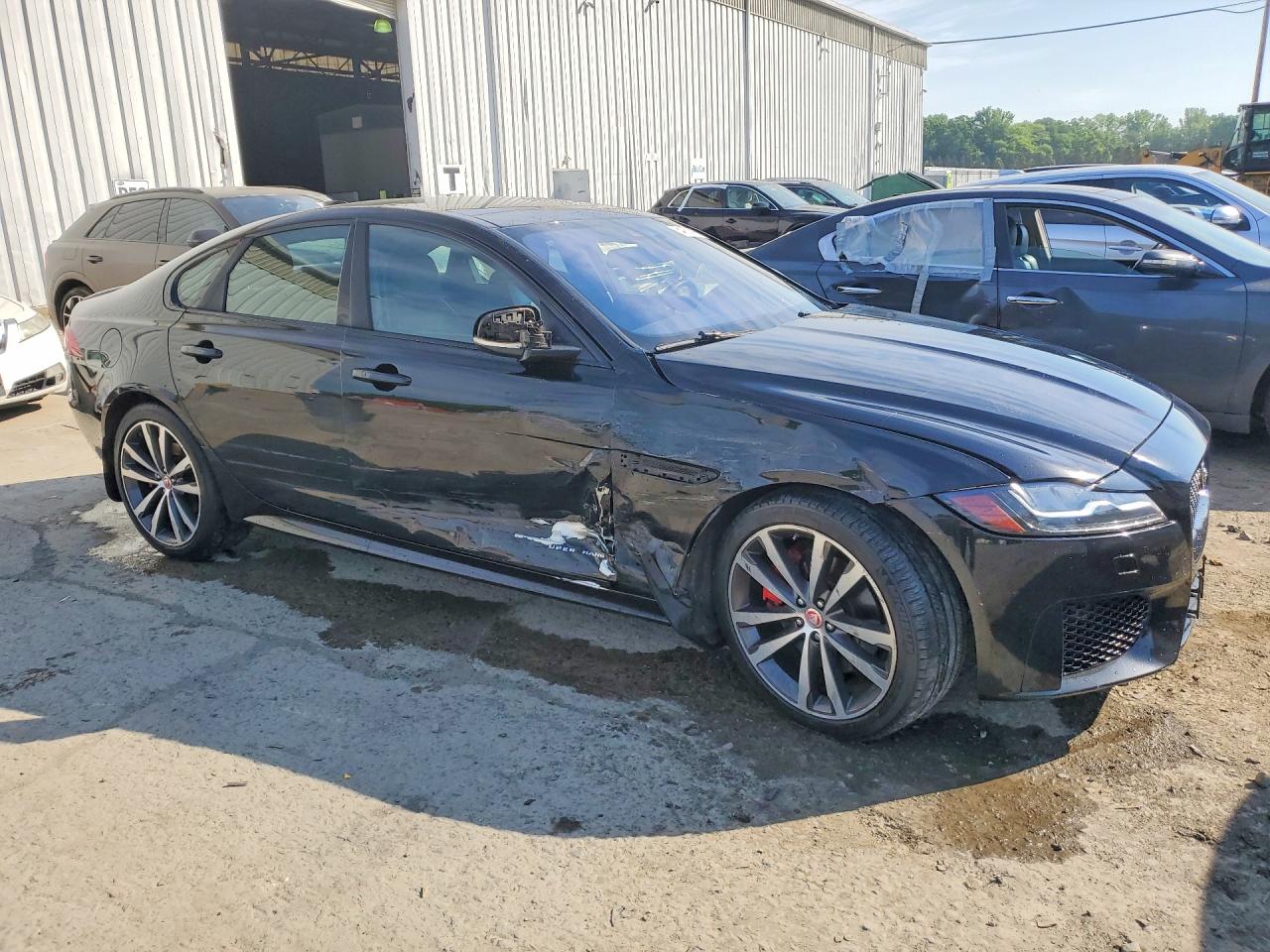 2016 JAGUAR XF