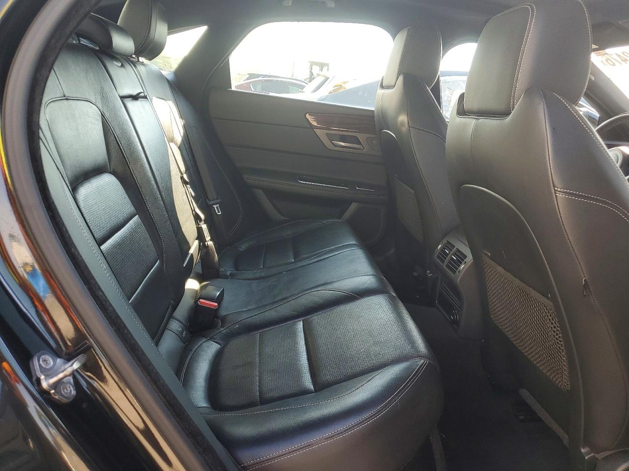 2016 JAGUAR XF