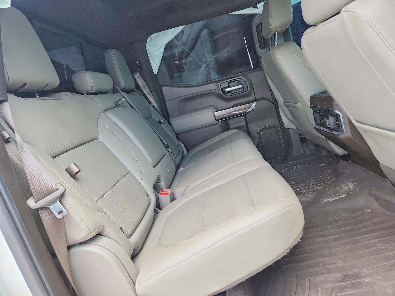 2021 CHEVROLET SILVERADO
