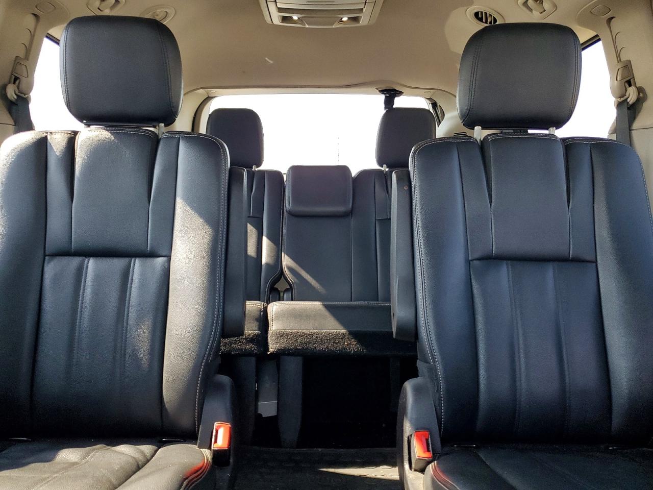 2016 CHRYSLER MINIVAN