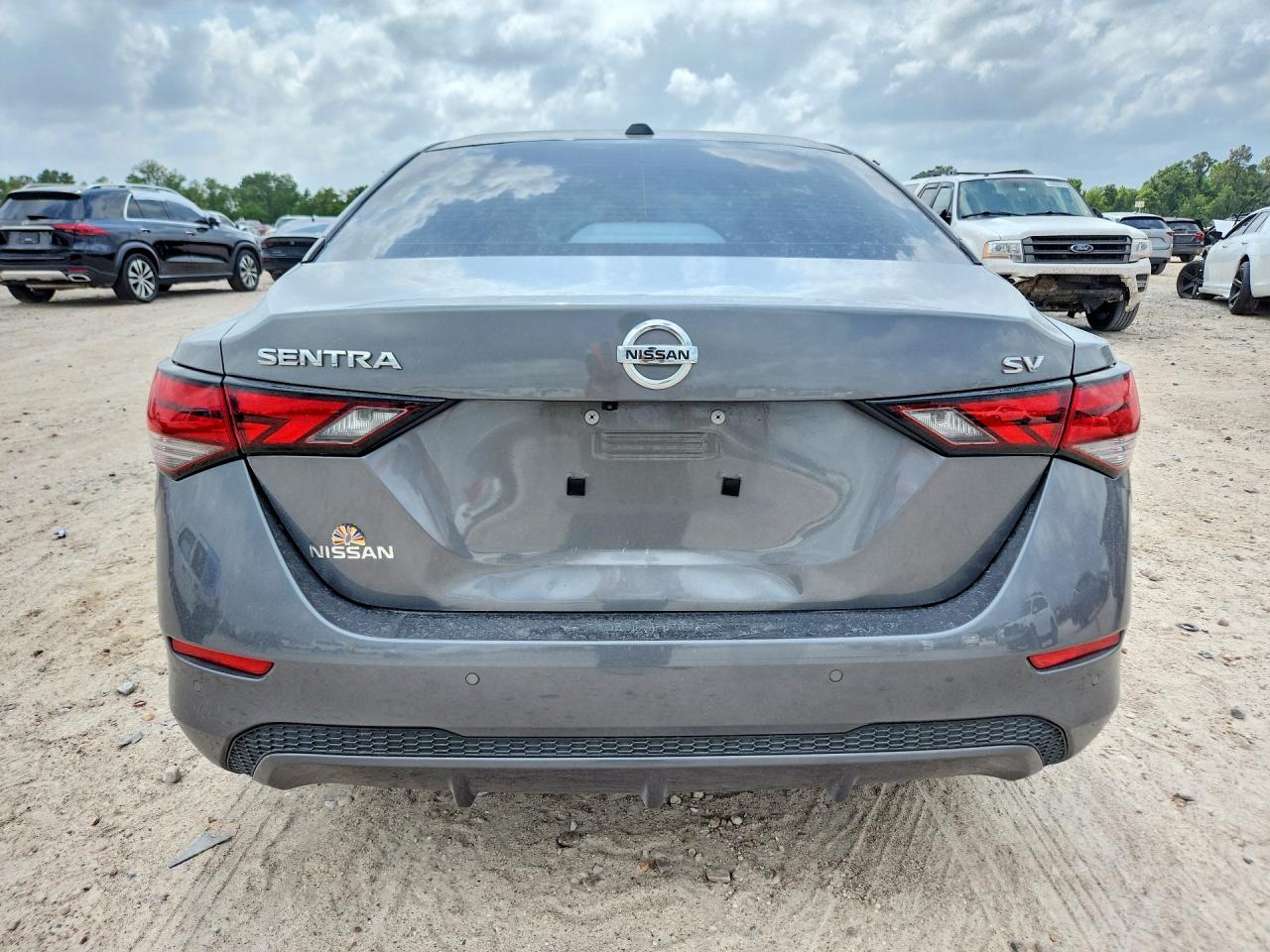 2023 NISSAN SENTRA