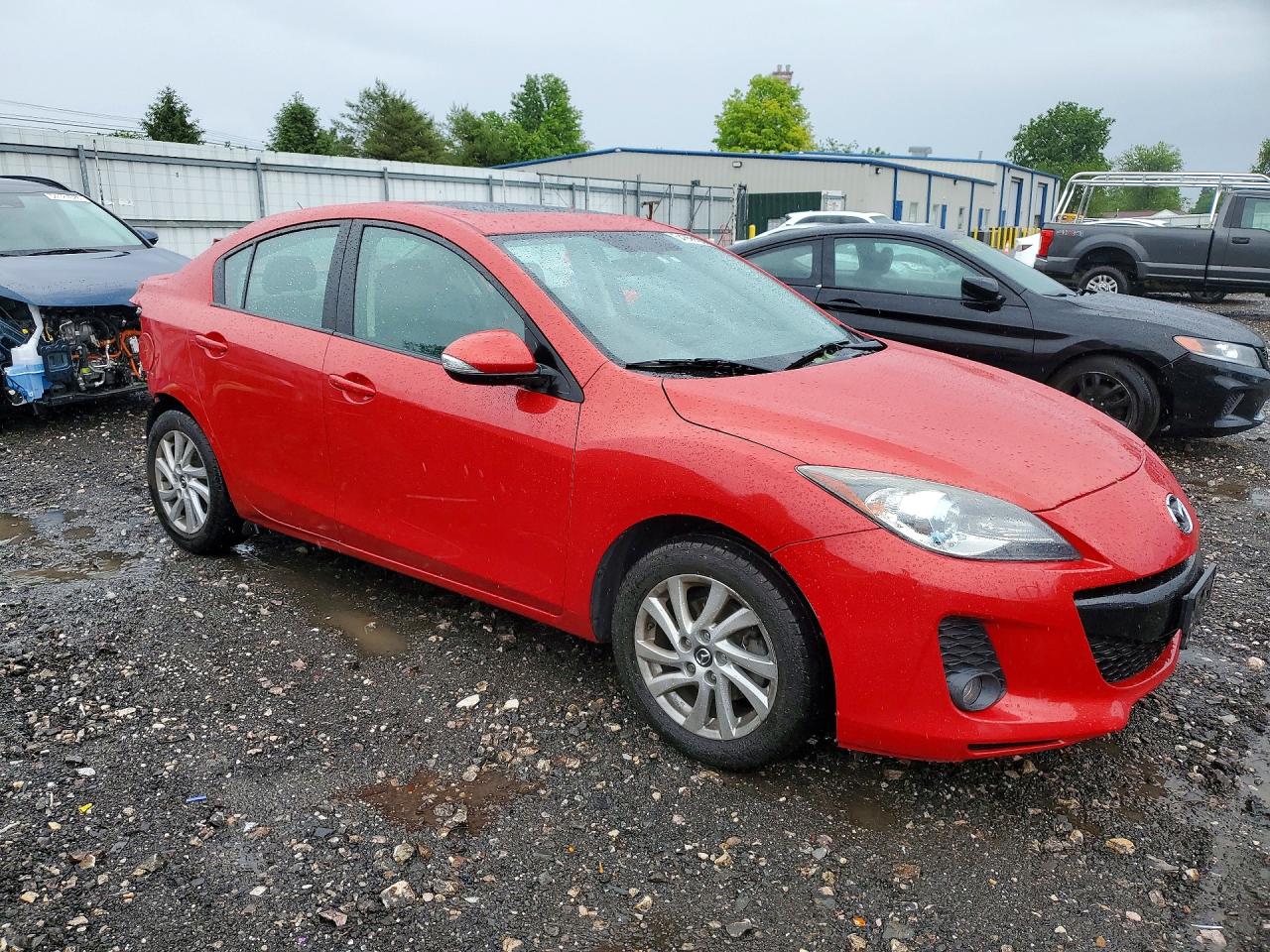2013 MAZDA 3