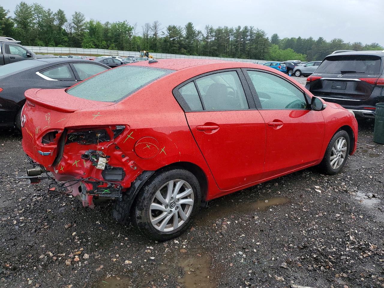 2013 MAZDA 3