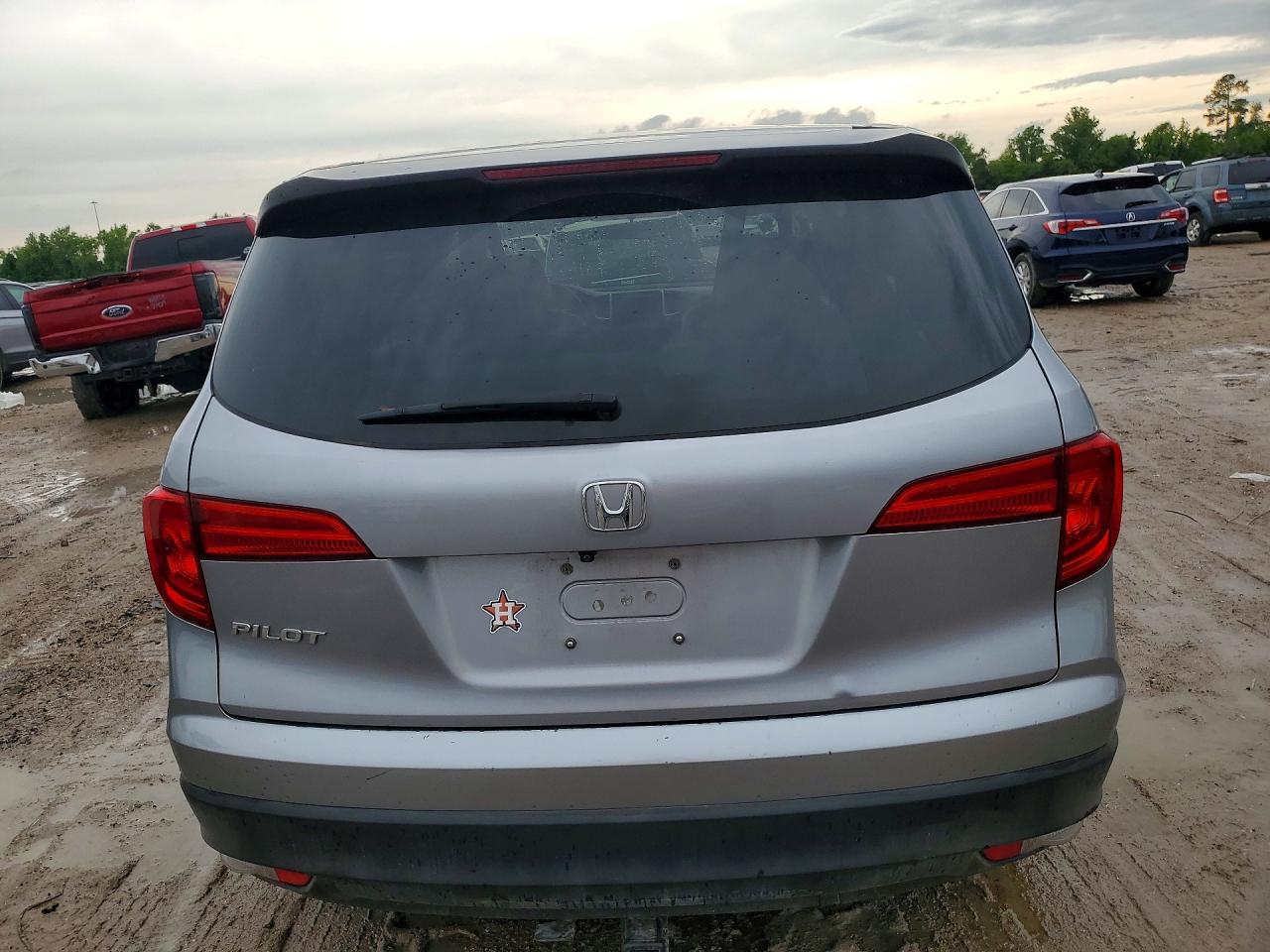 2017 HONDA PILOT LX