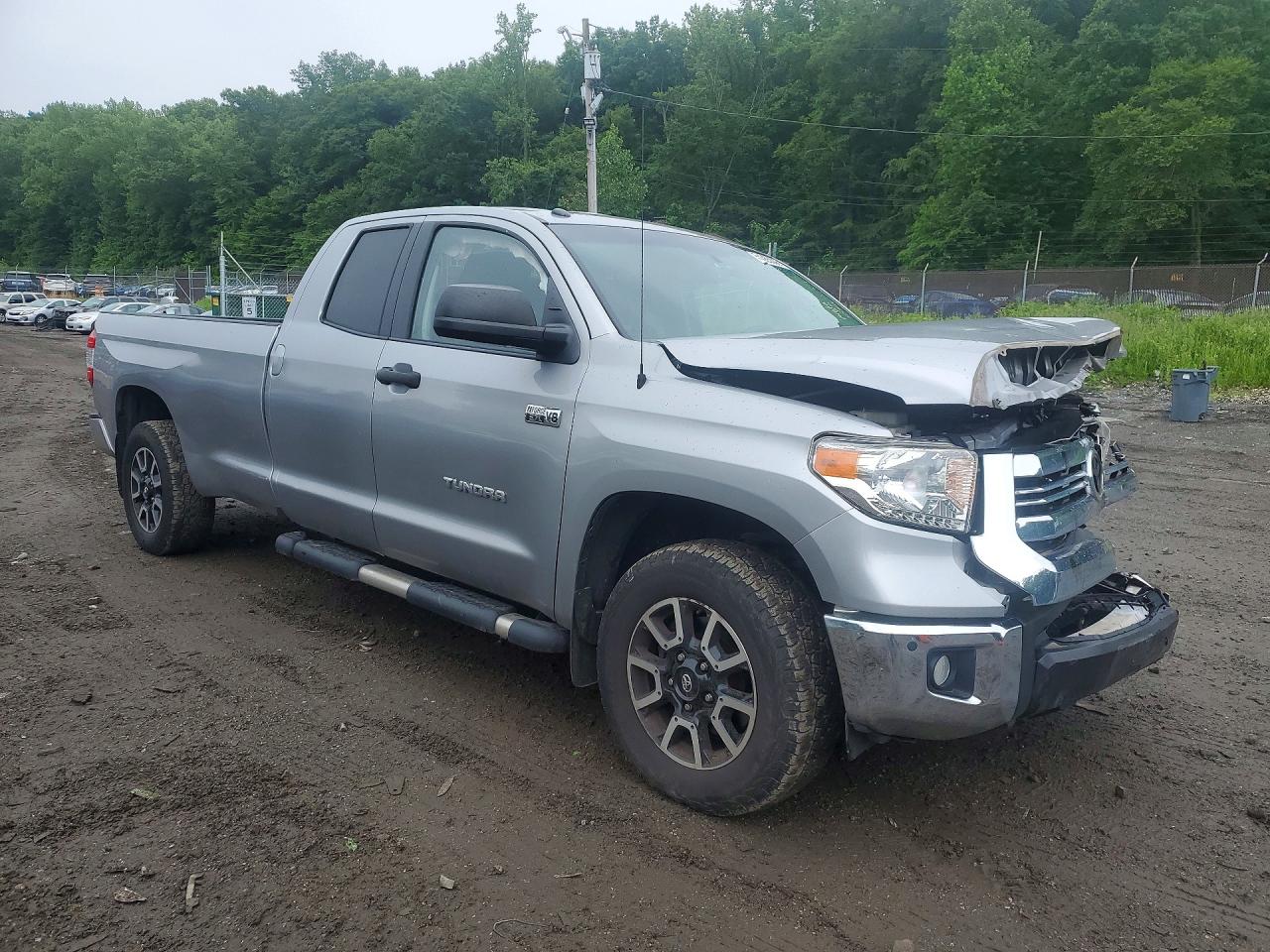 2016 TOYOTA TUNDRA