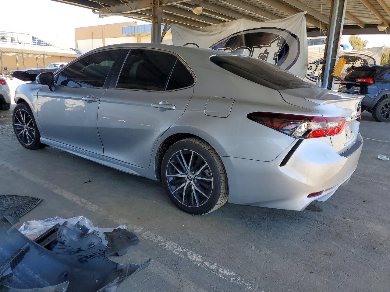2022 TOYOTA CAMRY