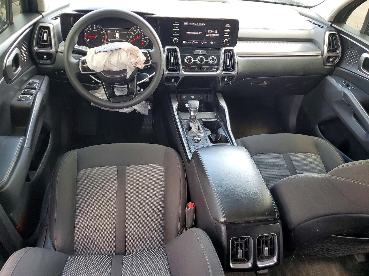 2023 KIA SORENTO
