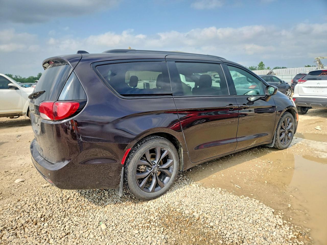 2019 CHRYSLER PACIFICA