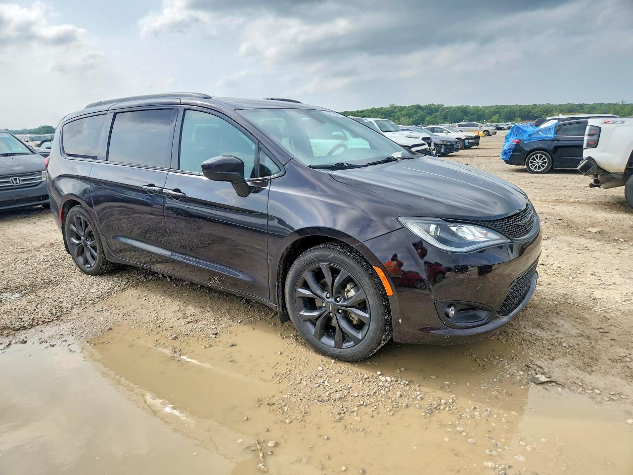 2019 CHRYSLER PACIFICA