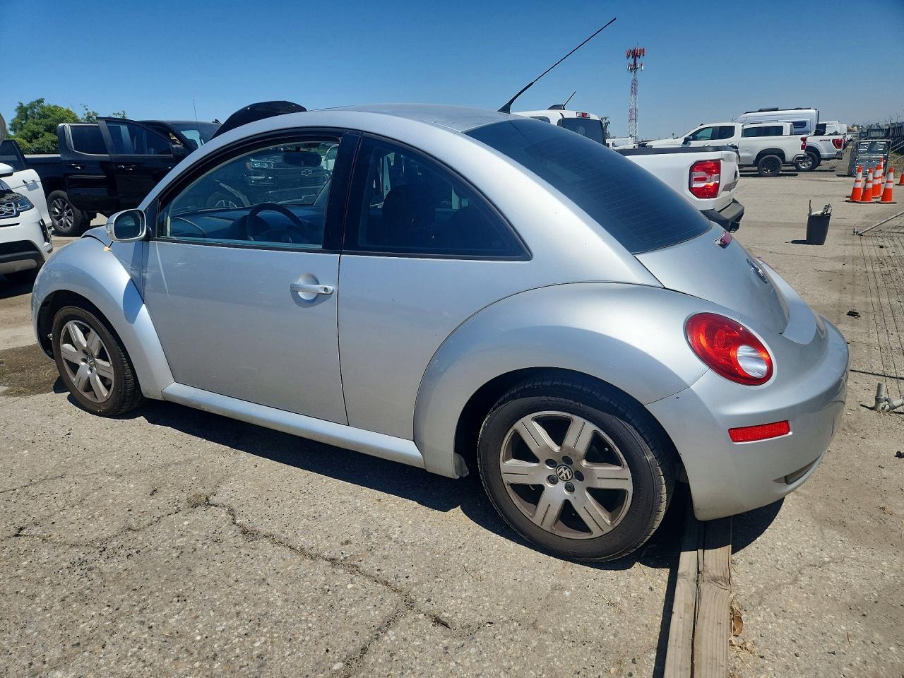 2007 VOLKSWAGEN BEETLE